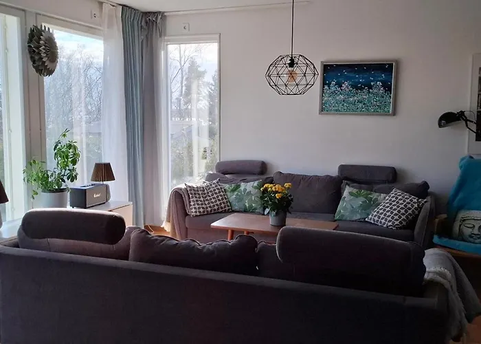 ヴィラ Near The Sea In A Scenic Area In *